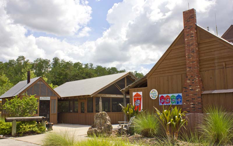 Pearl's Restaurant | Gatorland | Orlando Florida Family Adventure Theme Park